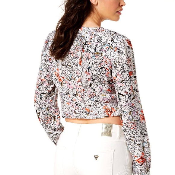 ⛱️ 2/20$ GUESS Women's Blouse Small Floral Print Button Tie Front - Picture 4 of 12